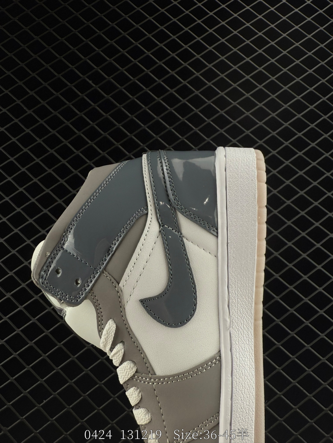 Air Jordan 1 Mid AJ1